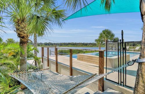 Fairvilla House | Key West LAKEFRONT Villa Close to Universal/Disney!