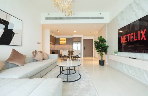 Dubai Marina Apartment | KeyRock - Palm & Sea View at Grand Bleu