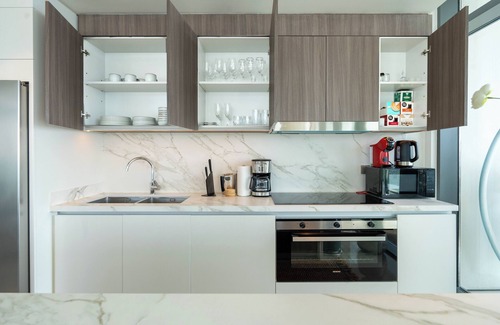 Dubai Marina Apartment | KeyRock - Sea View Beachfront Penthouse