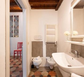 Sant' Ambrogio Apartment | Keys of Italy - F1 - Fiesolana 24 - Santa Croce one bedroom apartment for couples