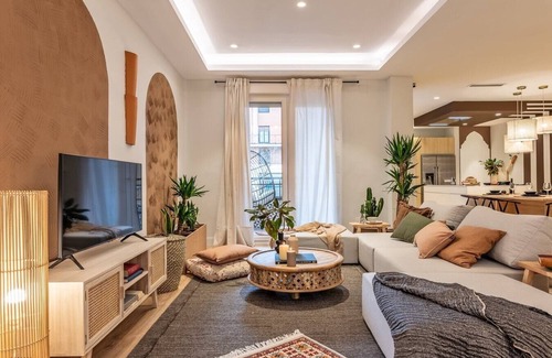 Almagro Apartment | Khamlia - 3 bedrooms and balcony in Almagro