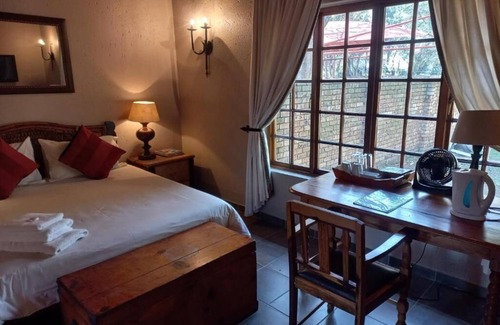 Greater Johannesburg Metropolitan Area House | Khaya Africa Guesthouse and Spa