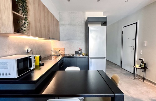 Petralona Apartment | Kia's Place - A Charming 2 Bedroom Apartment In Athens Center