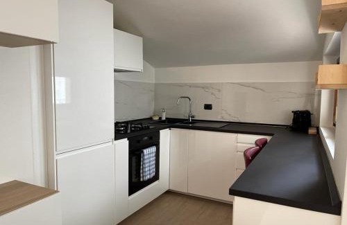 Brebbia Apartment | Kibilù - Brebbia Bilocale con Piscina Parcheggio vicinanze Lago Maggiore