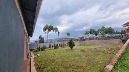 Western Region Cabin | Kibugu Gorilla Homestay