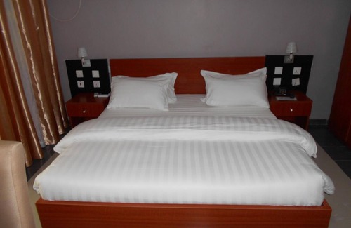 Abuja Hotel | Kifina Emerald Hotel