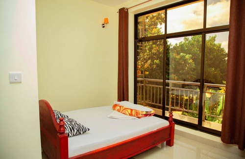 Moshi Hotel | Kilimanjaro White House Hotel
