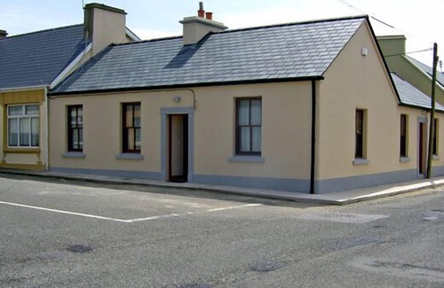 Kilkee Cottage | KILKEE COTTAGE, family friendly in Kilkee, County Clare