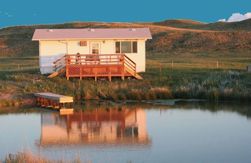 Cherry County Cabin | Killdeer Nook Guest Cabin