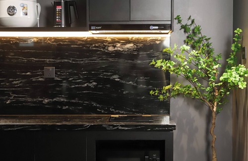 District 10 Apartment | Kin Wander Tan Binh, The Mountain