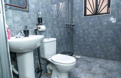 Nakaseke Apartment | KiNaO