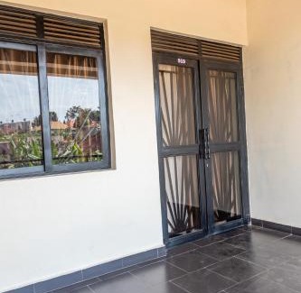 Nakaseke Apartment | KiNaO
