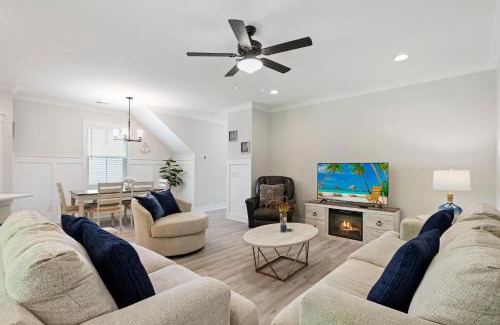 Spanish Wells House | King 2 Queens 3 Doubles Foldout Stainless Steel Beach Gear included