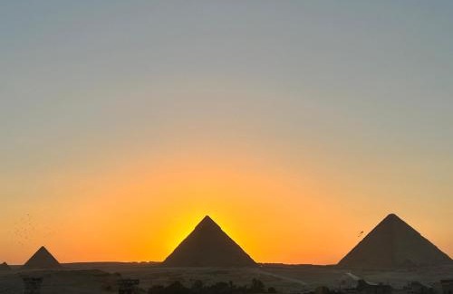 Kafrat al Jabal Hotel | King Khafren Pyramids View Palace