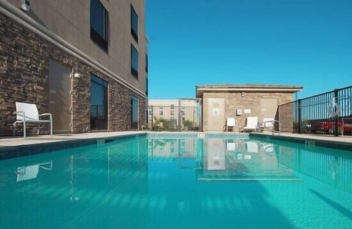 North Las Vegas Apartment | King Room Near Life Storage LAS