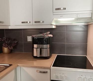 Lantinen District Apartment | King's Oak Jungle
