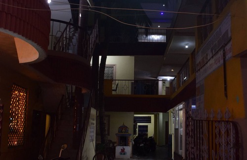Mahabalipuram Beach House | King Suit Family room at Vinodhara Guesthouse.