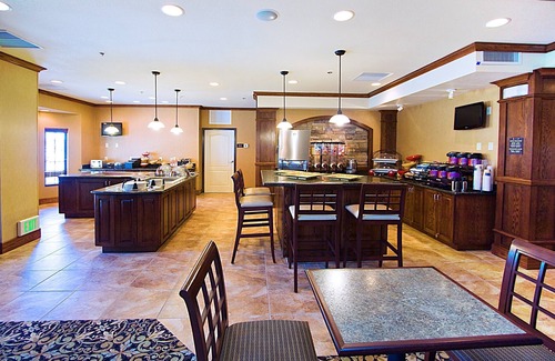 West Valley City Apartment | King Suite. Free Breakfast Buffet. Pool, Hot Tub & Waterslide. Great for Business Travelers!