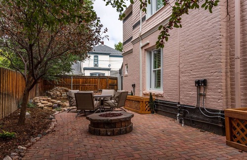 Canon City Apartment | King Suite in the heart of the Royal Gorge Region