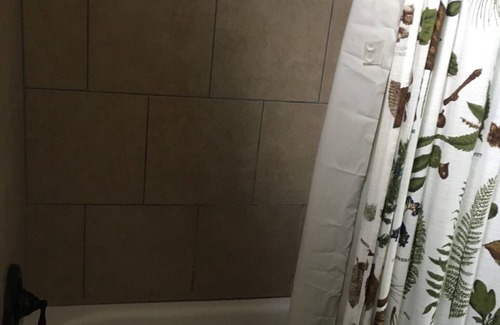 Reserve Hotel | King Suite w/full kitchen, 2 twin Murphy beds & full bathroom