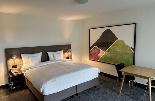 Unterrath Hotel | King Triple Apartment