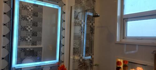 Lahore Apartment | King Villa's DHA -3 Bedrooms Home Near Airport & Raya