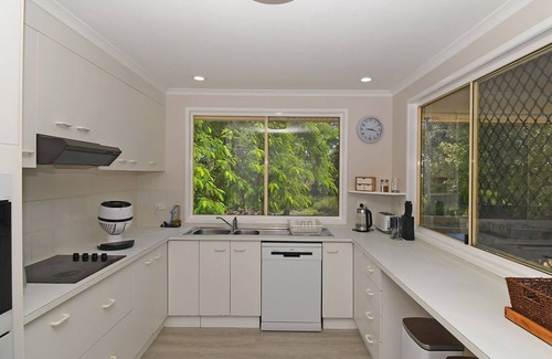 Toogoom House | Kingfisher by the Sea