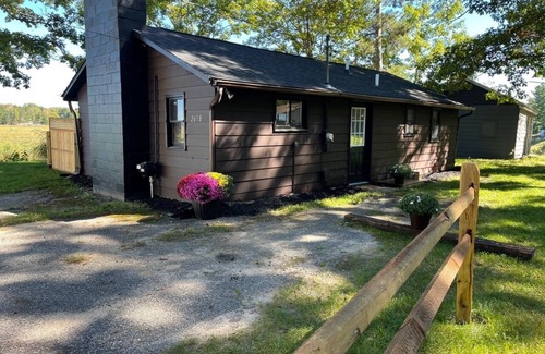 Sanford Cabin | Kingfisher Cabin - Stunning Waterfront Vistas!