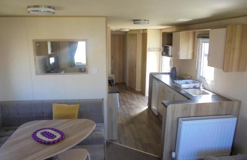 Ingoldmells House | Kingfisher Horizon V 8 Berth Central Heated Close to site entrance