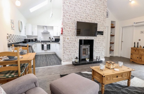 Great Yarmouth Cottage | Kingfisher Lodge