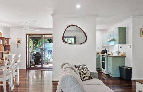 Nelly Bay House | Kingfisher on Mandalay