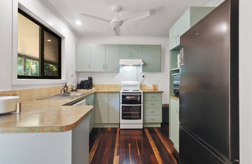 Nelly Bay House | Kingfisher on Mandalay