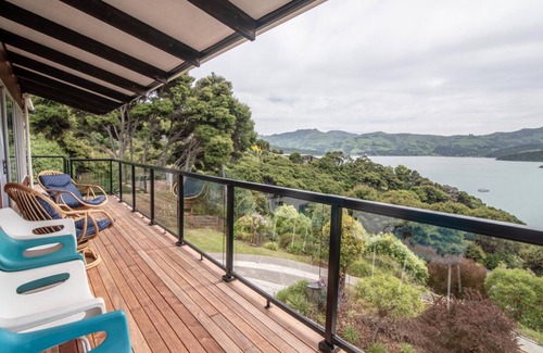 Akaroa House | Kingfisher's Perch - Takamatua Holiday Home