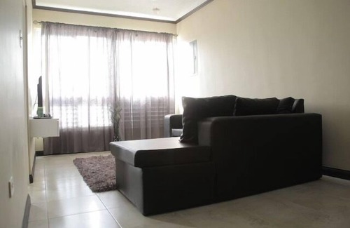 Molynes Gardens Apartment | Kingston Apartment at Tres Vista