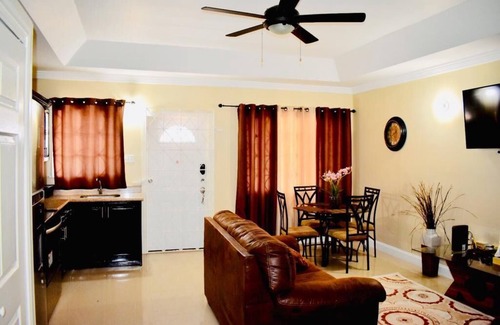 Saint Andrew Apartment | Kingston Guest Apartment at El Gabriel