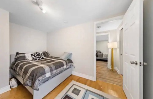 Loyalist Cottage | Kingston Lakehouse