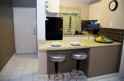 Saint Andrew Apartment | Kingston Town Suite