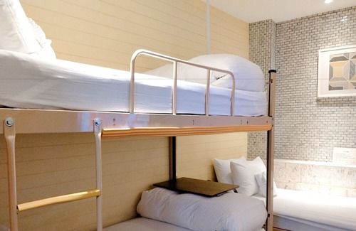 West Central District Hotel | KingWow
