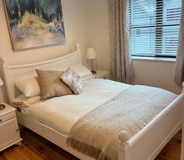 Kinvara Apartment | Kinvara harbour retreat