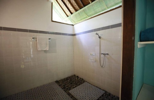 Purwakerti Cottage | Kirana Homestay - Breeze Bungalow