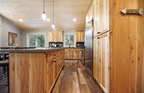 Cle Elum Cabin | Kirby's Cabin by the Lake