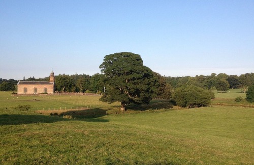 Carlisle House | Kirkandrews House. Sleeps 13 in 7 Bedrooms, 5 Bathrooms. Pets allowed