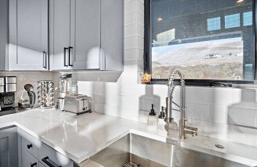 Ellensburg House | Kittitas Winter Haven w/Sauna&Hottub