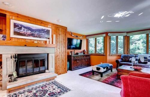 Beaver Creek Apartment | Kiva 336 by East West Hospitality