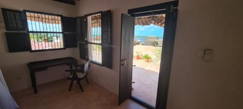 Lamu Bed & Breakfast | Kivundoni House