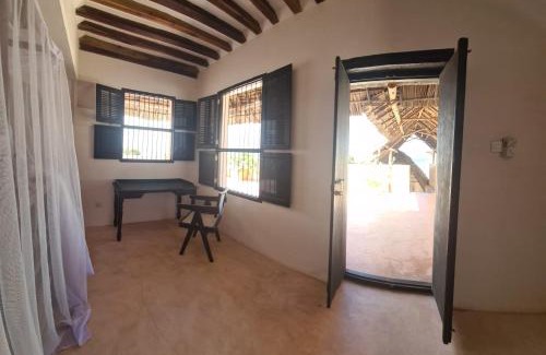 Lamu Bed & Breakfast | Kivundoni House
