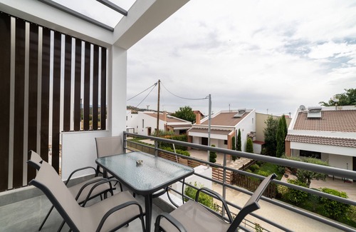 Ofrinion Villa | Kleoniki & Irida Residential Complexes-Two Bedroom Loft with Pool Access