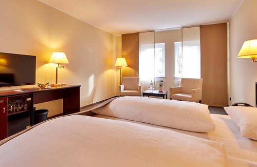Hillesheim House | Klosterhotel Eifel - Doppelzimmer Dusche/wc Standard
