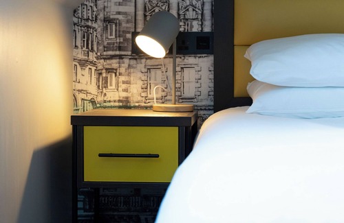 Newington Bed & Breakfast | KM Hotel