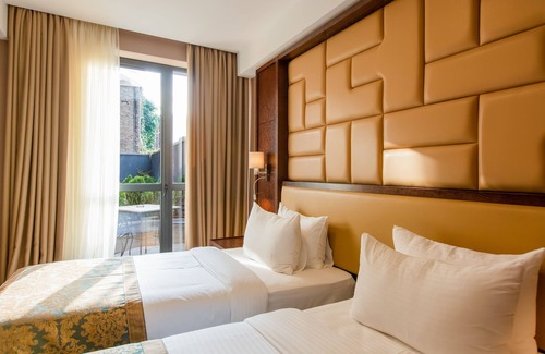 Avlabari Hotel | KMM Hotel